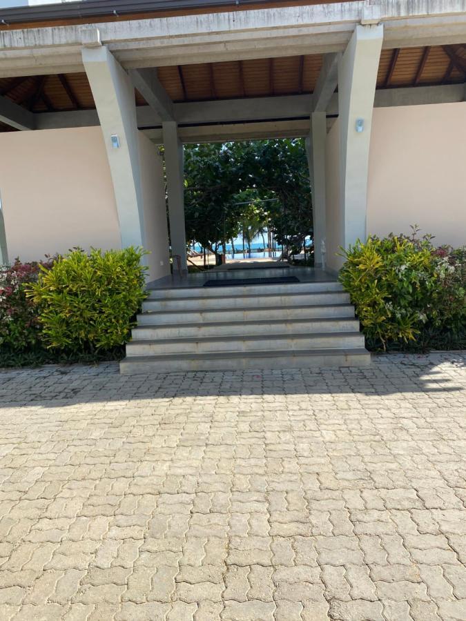 Ferienwohnung Luxury Penthouse, Nilaveli Trincomalee Exterior foto