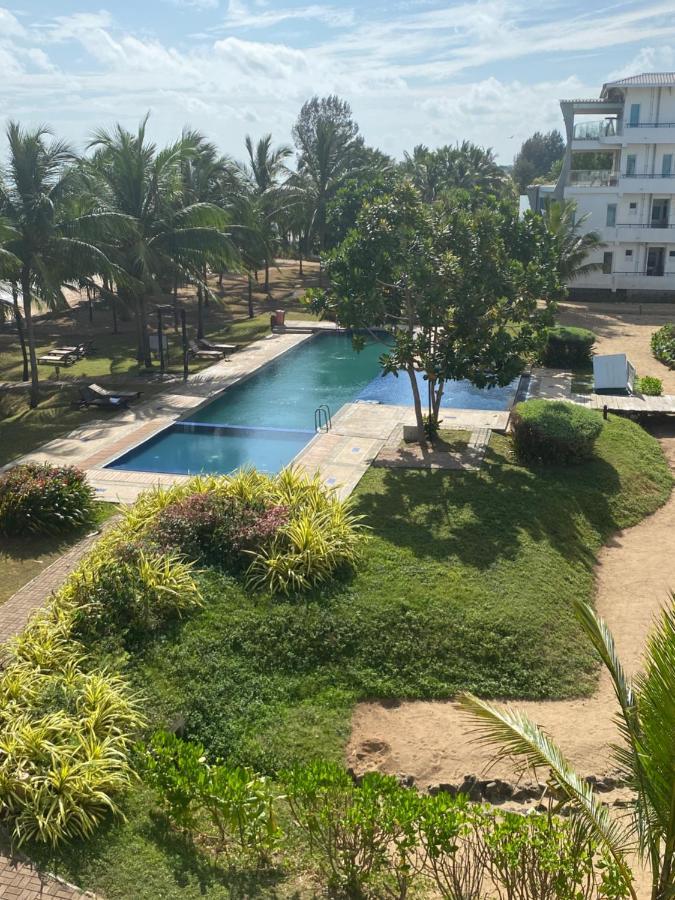 Ferienwohnung Luxury Penthouse, Nilaveli Trincomalee Exterior foto
