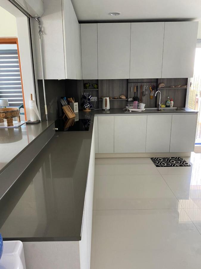 Ferienwohnung Luxury Penthouse, Nilaveli Trincomalee Exterior foto